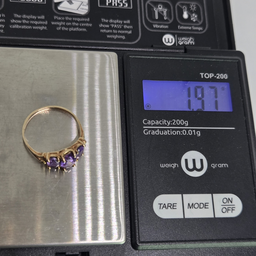 10K Yellow Gold Elegant Trio Amethyst  Purple Gemstone Vintage Ring - Picture 7 of 9